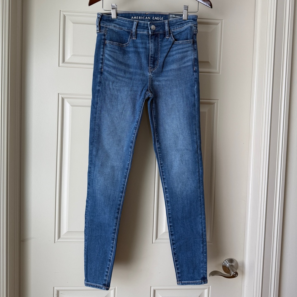 American Eagle Outfitters High Rise Blue Jeans